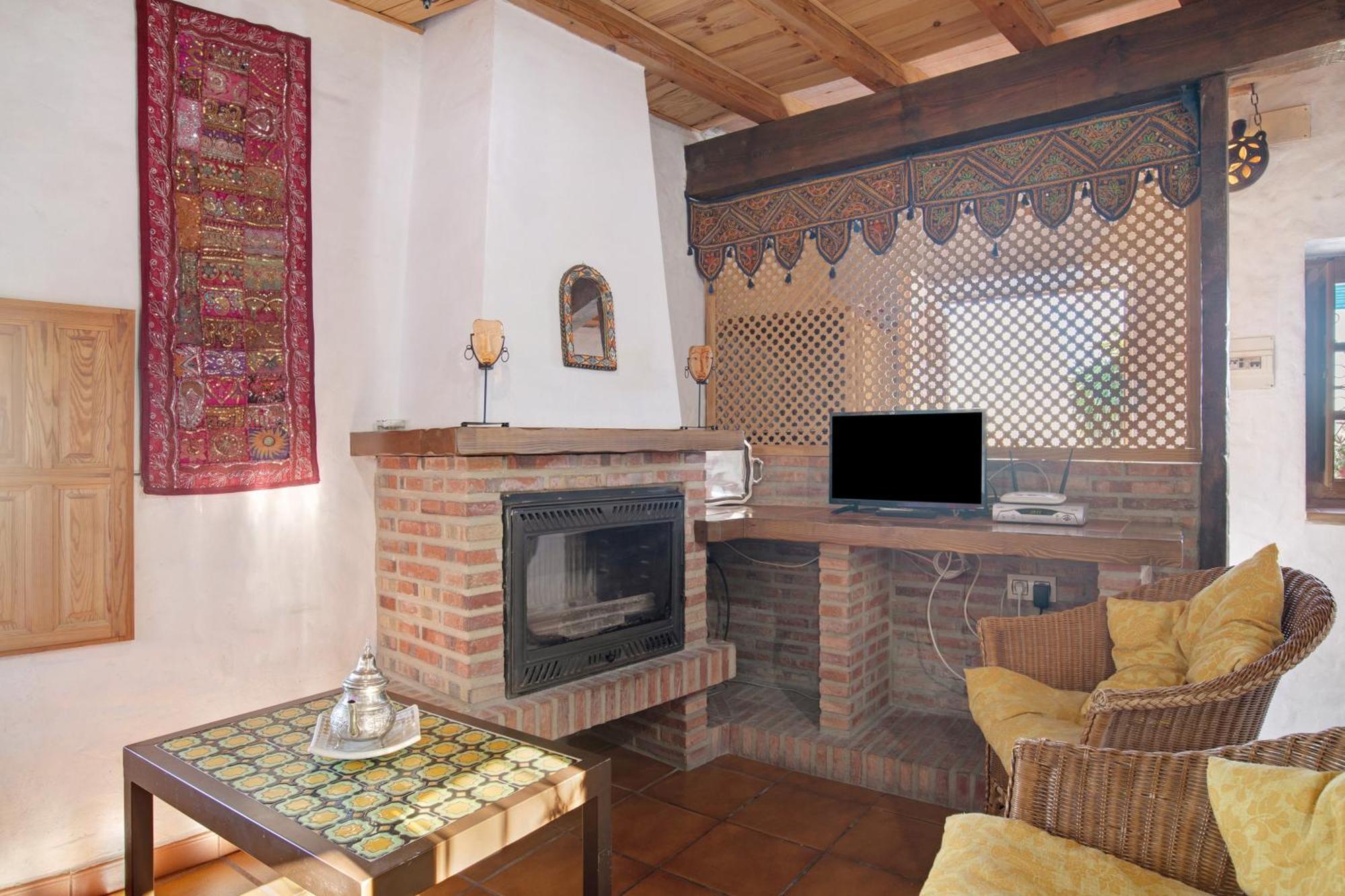 Гостевой дом Casa Alucema Саара-де-ла-Сьерра Экстерьер фото